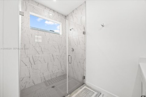 Casa en venta en Port St. Lucie, Florida, 3 dormitorios, 185.62 m2 № 2176458 - foto 23