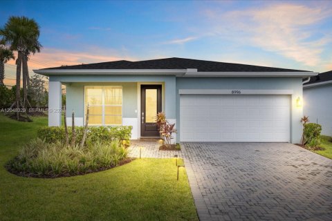 Casa en Port St. Lucie, Florida 3 dormitorios, 185.62 m2 № 2176458