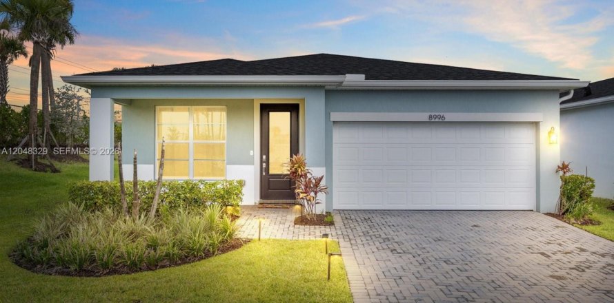 Casa en Port St. Lucie, Florida 3 dormitorios, 185.62 m2 № 2176458