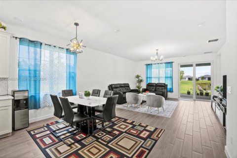 Casa en venta en Port St. Lucie, Florida, 3 dormitorios, 185.62 m2 № 2176458 - foto 5