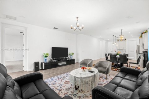 Casa en venta en Port St. Lucie, Florida, 3 dormitorios, 185.62 m2 № 2176458 - foto 10