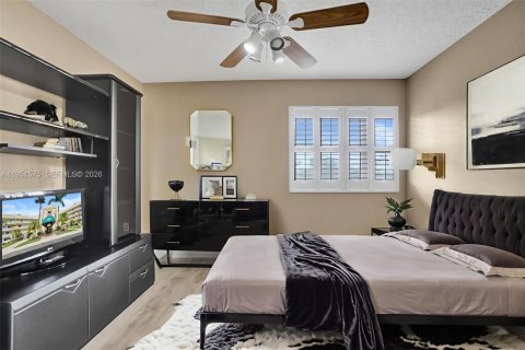 Condo in Tamarac, Florida, 2 bedrooms  № 2008675 - photo 19