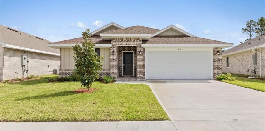 House in Palm Coast, Florida 3 bedrooms, 141.49 sq.m. № 2208173