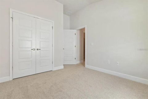 House in Palm Coast, Florida 3 bedrooms, 141.49 sq.m. № 2208173 - photo 9