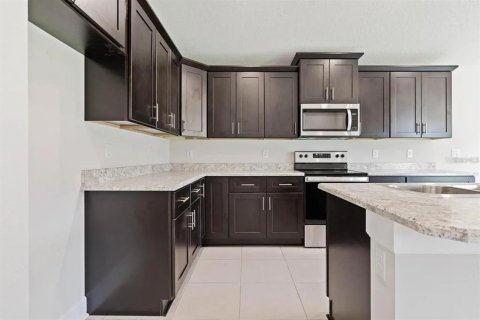 House in Palm Coast, Florida 3 bedrooms, 141.49 sq.m. № 2208173 - photo 4