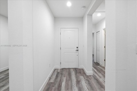 Immobilier commercial à vendre à Port Charlotte, Floride: 106.93 m2 № 2067042 - photo 17