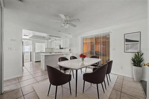 Villa ou maison à vendre à Clearwater, Floride: 4 chambres, 153.66 m2 № 2137726 - photo 13