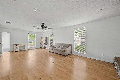 Villa ou maison à vendre à Clearwater, Floride: 4 chambres, 153.66 m2 № 2137726 - photo 9