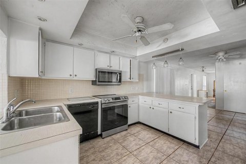 Villa ou maison à vendre à Clearwater, Floride: 4 chambres, 153.66 m2 № 2137726 - photo 17