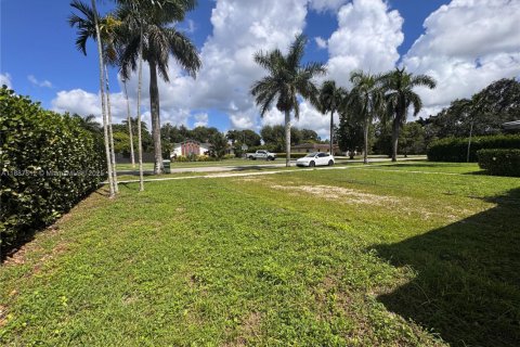 Villa ou maison à louer à Homestead, Floride: 3 chambres, 139.26 m2 № 2169658 - photo 11