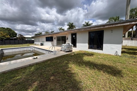 Villa ou maison à louer à Homestead, Floride: 3 chambres, 139.26 m2 № 2169658 - photo 20