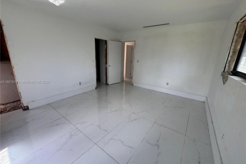 Villa ou maison à louer à Homestead, Floride: 3 chambres, 139.26 m2 № 2169658 - photo 6
