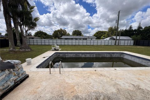 Villa ou maison à louer à Homestead, Floride: 3 chambres, 139.26 m2 № 2169658 - photo 22