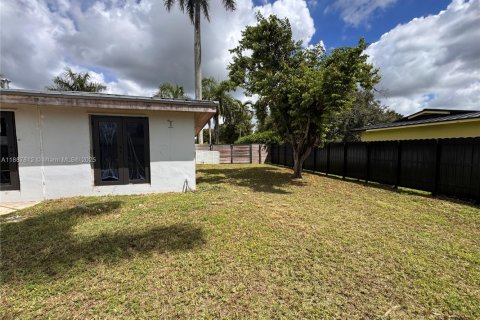Villa ou maison à louer à Homestead, Floride: 3 chambres, 139.26 m2 № 2169658 - photo 19