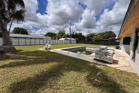 Villa ou maison à louer à Homestead, Floride: 3 chambres, 139.26 m2 № 2169658 - photo 18