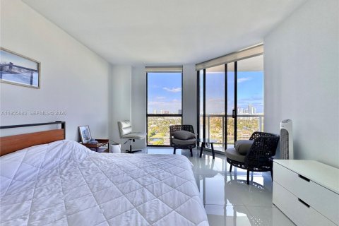 Condominio en alquiler en Aventura, Florida, 2 dormitorios, 121.7 m2 № 2011557 - foto 23