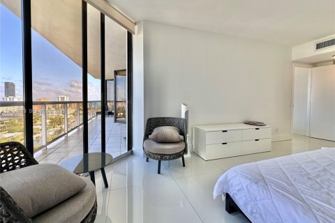 Condominio en alquiler en Aventura, Florida, 2 dormitorios, 121.7 m2 № 2011557 - foto 25