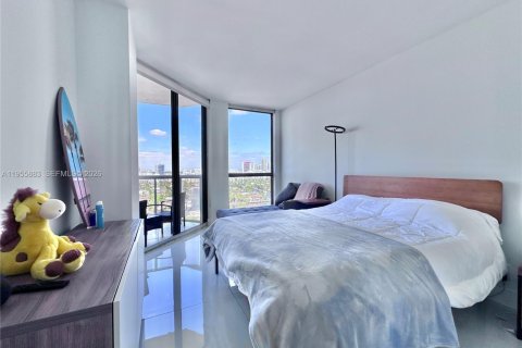 Condominio en alquiler en Aventura, Florida, 2 dormitorios, 121.7 m2 № 2011557 - foto 19