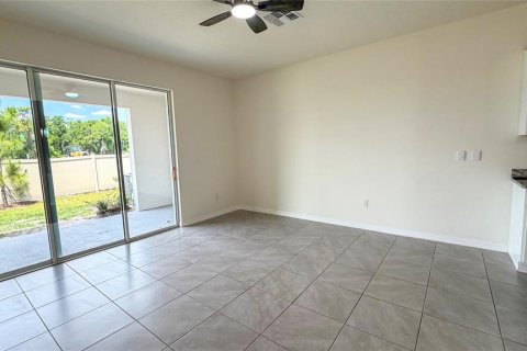 Adosado en alquiler en Land O' Lakes, Florida, 3 dormitorios, 155.43 m2 № 2112467 - foto 20