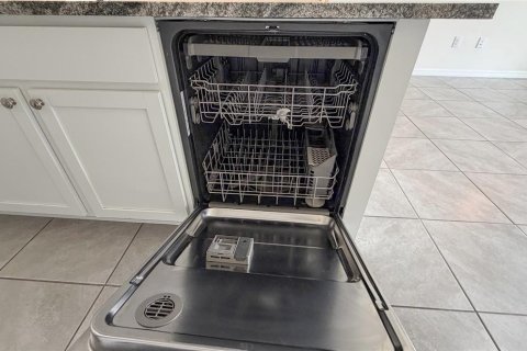 Adosado en alquiler en Land O' Lakes, Florida, 3 dormitorios, 155.43 m2 № 2112467 - foto 15
