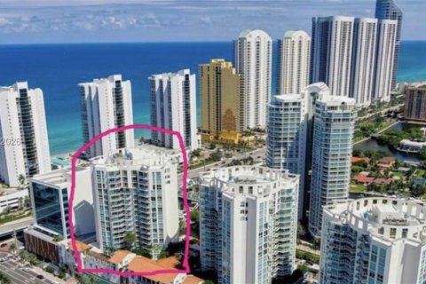 Condo à Sunny Isles Beach, Floride, 3 chambres  № 2090554