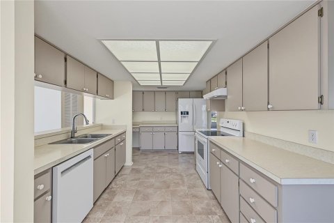 Villa ou maison à vendre à Spring Hill, Floride: 3 chambres, 198.44 m2 № 2416631 - photo 18