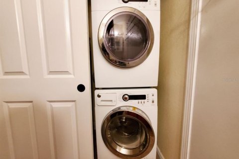 Condominio en alquiler en Tampa, Florida, 2 dormitorios, 82.13 m2 № 2230804 - foto 15