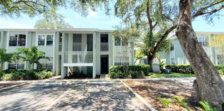 Condominio en Tampa, Florida, 2 dormitorios № 2230804