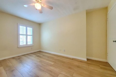 Condominio en alquiler en Tampa, Florida, 2 dormitorios, 82.13 m2 № 2230804 - foto 17