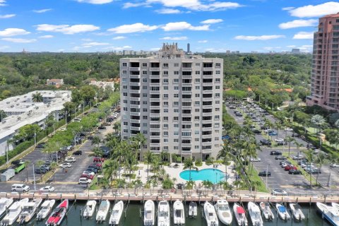 Condo in Coral Gables, Florida, 2 bedrooms  № 1764454 - photo 22