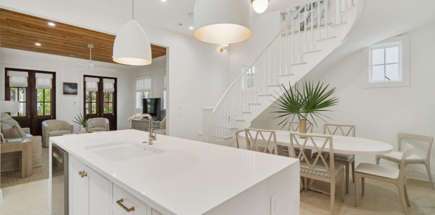 Casa en Inlet Beach, Florida 5 dormitorios, 286.88 m2 № 590284