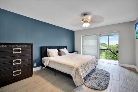 Copropriété à vendre à Hollywood, Floride: 2 chambres, 92.16 m2 № 2007868 - photo 15