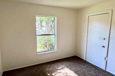 Villa ou maison à louer à Ocala, Floride: 3 chambres, 97.27 m2 № 1787663 - photo 3