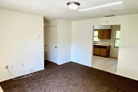 Villa ou maison à louer à Ocala, Floride: 3 chambres, 97.27 m2 № 1787663 - photo 6