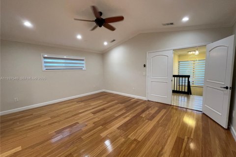 Villa ou maison à louer à Miami Lakes, Floride: 4 chambres, 253.81 m2 № 1995362 - photo 20