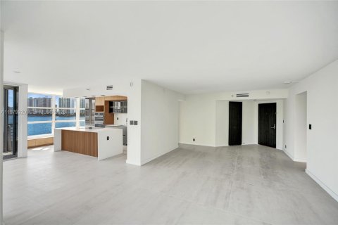 Condo in Aventura, Florida, 3 bedrooms № 2079857 - photo 6