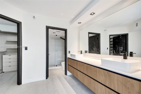 Condo in Aventura, Florida, 3 bedrooms № 2079857 - photo 28