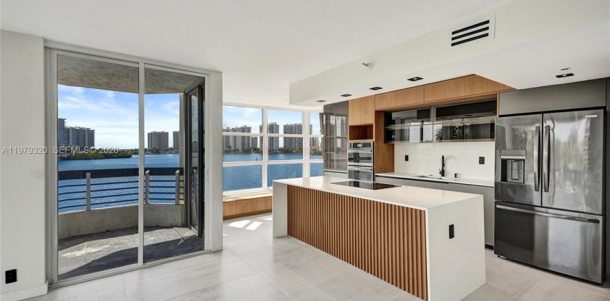 Condo in Aventura, Florida, 3 bedrooms № 2079857