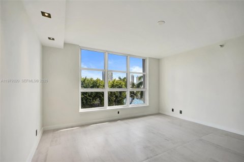Condo in Aventura, Florida, 3 bedrooms № 2079857 - photo 25
