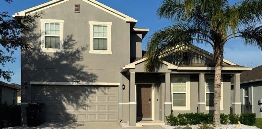 House in Davenport, Florida 4 bedrooms, 265.51 sq.m. № 1829224