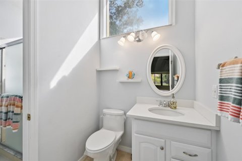 Condo in Venice, Florida, 2 bedrooms  № 2211200 - photo 17
