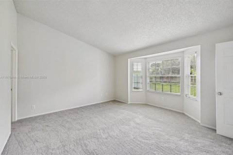Villa ou maison à vendre à Port St. Lucie, Floride: 3 chambres, 152.92 m2 № 1921874 - photo 16
