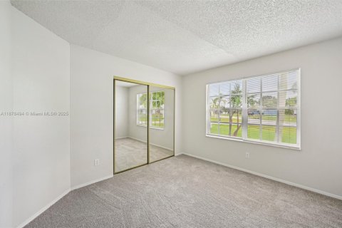 Villa ou maison à vendre à Port St. Lucie, Floride: 3 chambres, 152.92 m2 № 1921874 - photo 22