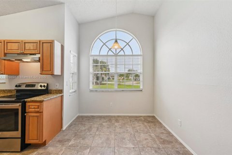 Villa ou maison à vendre à Port St. Lucie, Floride: 3 chambres, 152.92 m2 № 1921874 - photo 9
