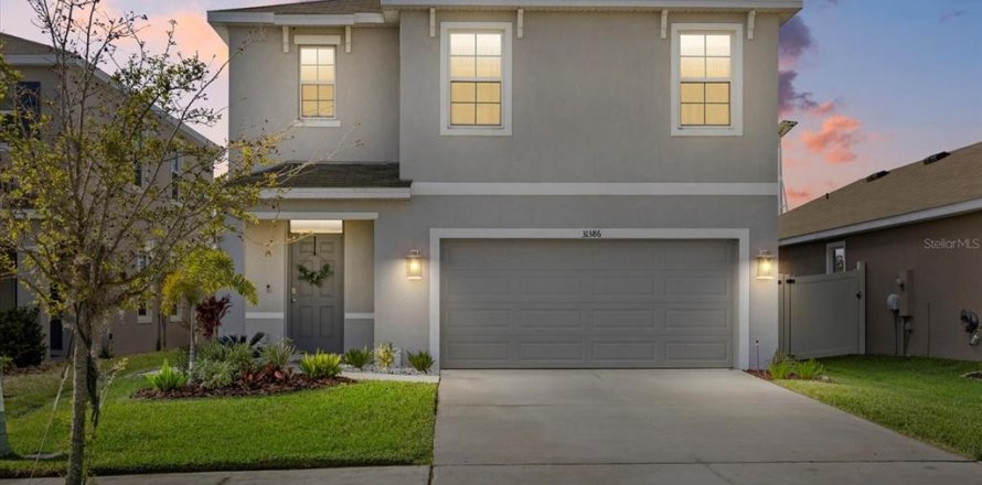 Villa ou maison à Wesley Chapel, Floride 5 chambres, 227.33 m2 № 1558536