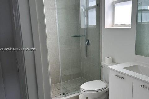 House in Miami, Florida 3 bedrooms, 170.94 sq.m. № 1850462 - photo 18