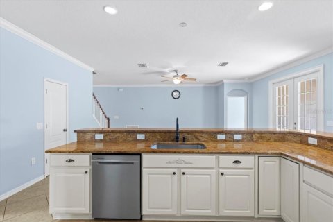 House in Tampa, Florida 4 bedrooms, 282.33 sq.m. № 1673659 - photo 26