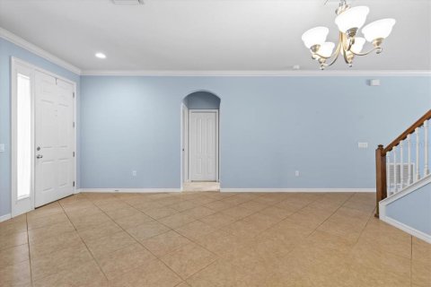 House in Tampa, Florida 4 bedrooms, 282.33 sq.m. № 1673659 - photo 8