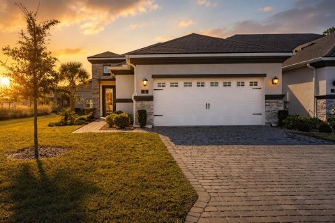Townhouse in Ormond Beach, Florida 2 bedrooms, 142.05 sq.m. № 2232421 - photo 2