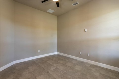 Townhouse in Ormond Beach, Florida 2 bedrooms, 142.05 sq.m. № 2232421 - photo 26